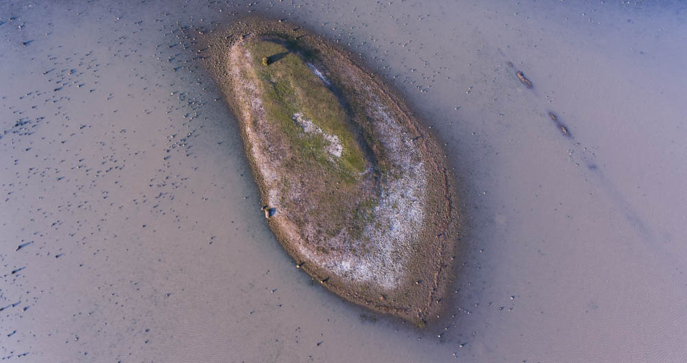 Island in a lake (Isili, Sardinia)